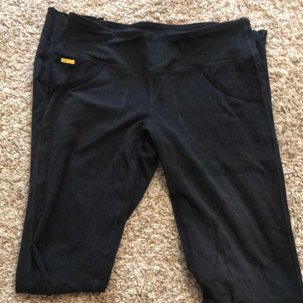 Lolë yoga pants